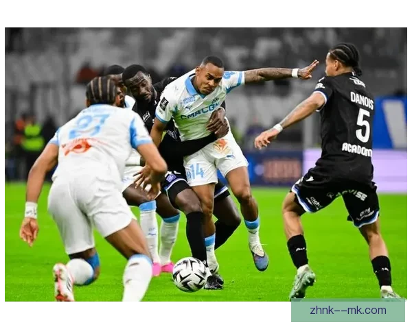 哲格罗瓦法甲客场远射破门成关键助球队胜利